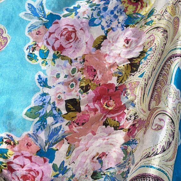 Johnny Was 100% Silk Gorgeous Floral Square Tassled Scarf 42 x 42 - Picture 5 of 8